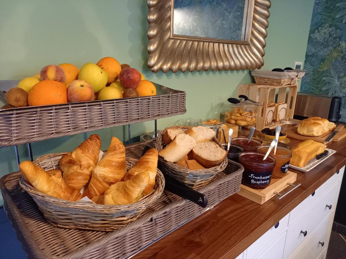 Hotel Restaurant Notre Dame Collobrières Eksteriør billede