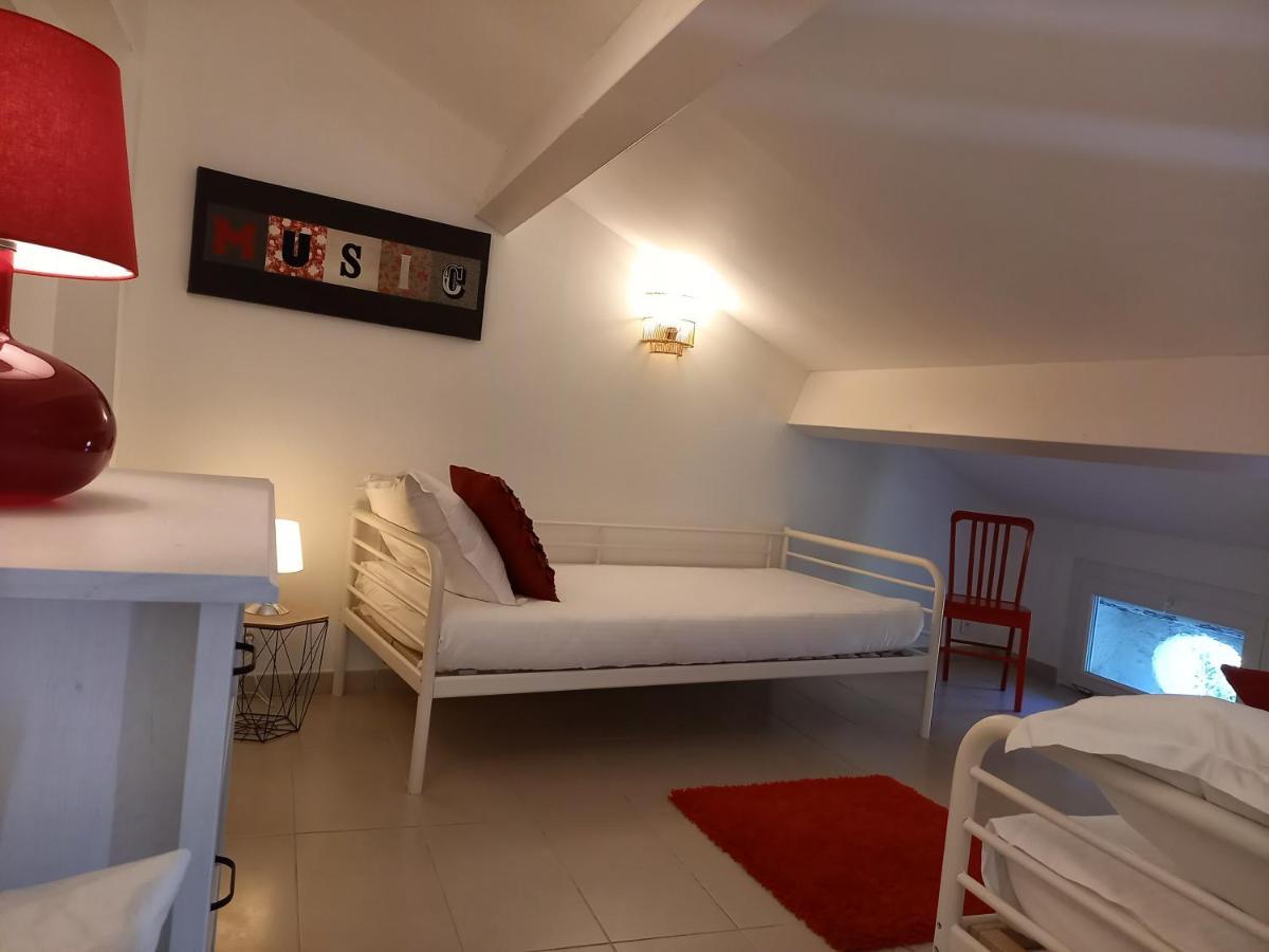 Hotel Restaurant Notre Dame Collobrières Eksteriør billede